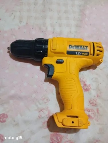 Parafusadeira Dewalt 12v sem bateria