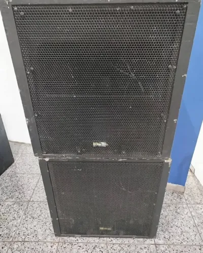 CAIXA ACUSTICA SUBGRAVE FALNTE 18 POLEGADAS, 900,00 CADA, TENHO 2