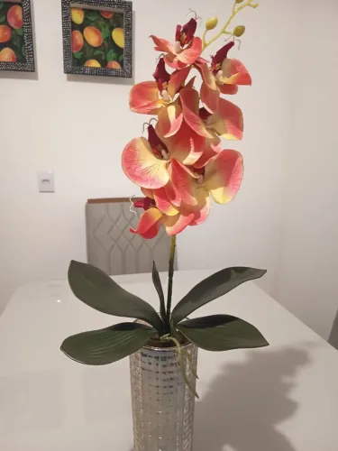 Orquídea Artificial Decorativa em Vaso Prateado
