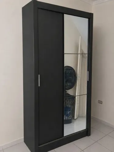 Guarda roupa semi novo
