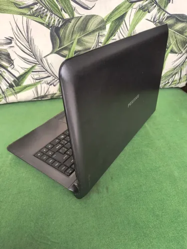 Notebook para retirada de peças