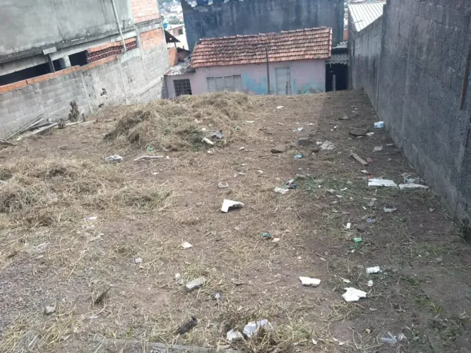 Imóvel para venda possui 250 metros quadrados em Parque das Américas - Mauá - SP