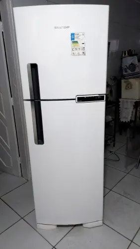 Geladeira Brastemp duplex frost free.