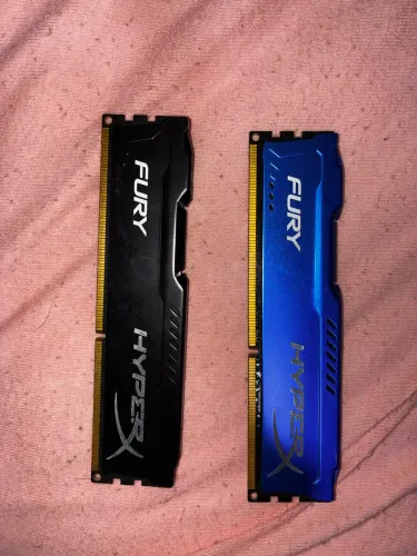 DDR3 Hyperx - Dois pentes de 4GB