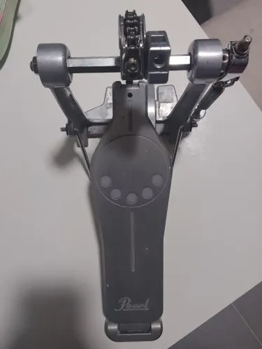 Pedal de Bateria de Bumbo Pearl P830