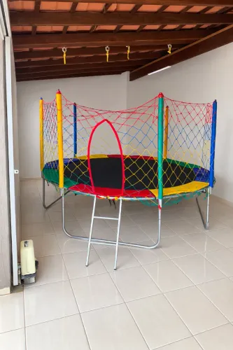 Aluguel de pula pula e piscina de bolinhas 