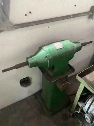 Politriz Esmeril Industrial de Coluna ?1700rpm