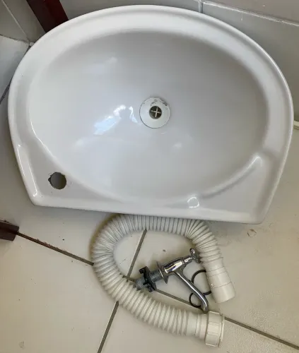 Vendo pia para banheiro