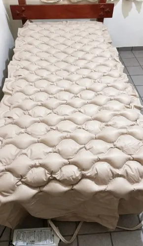 Colchão pneumático semi novo a venda! 