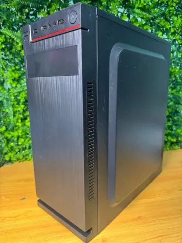 PC  Intel Core I3- 9100F 3.60 GHZ geração 9  Placa de video NVIDIA(R) GeForce GT 420 - 2GB