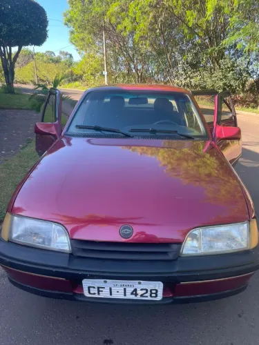 Chevrolet Monza GL 1.8 Efi/ SL/ L/ 650/barc. 2e4p (álcool) 1996
