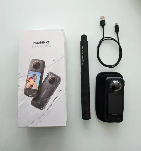 Insta360 x3