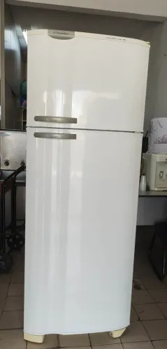 Geladeira Electrolux DC49A