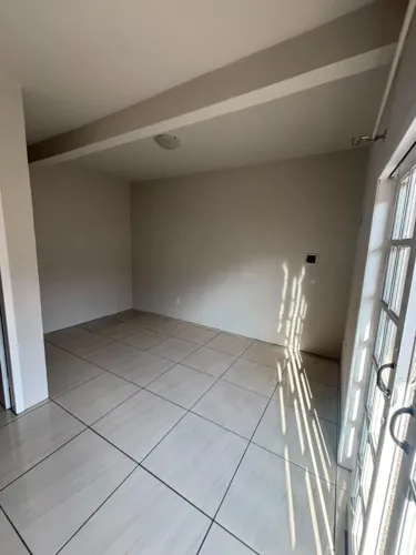 Apartamento em Joinville, de 1 quarto amplo, no bairro Itaum