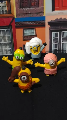 Minions Temáticos - Conjunto com 4 Miniatur