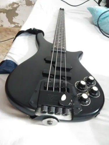 Contra baixo Strinberg Headless 4 cordas