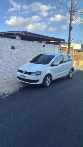 Volkswagen Fox 1.0 MI Total Flex 8V 5P 2013
