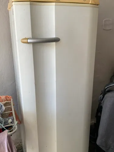 Vendo geladeira