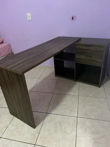 Mesa escritório em L