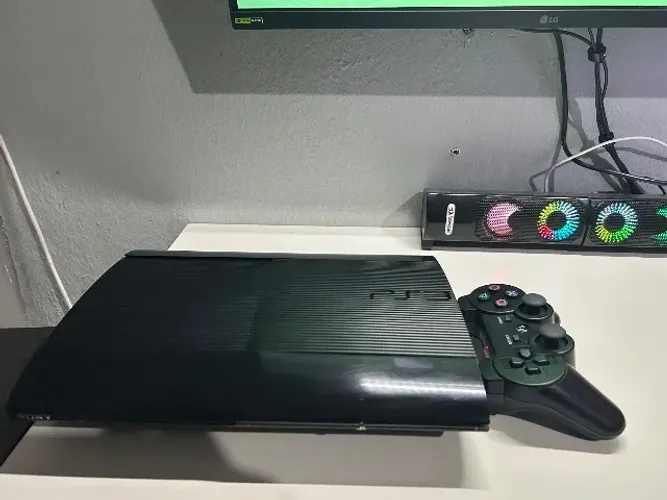 Ps3 desbloqueado com 10.000 jogos
