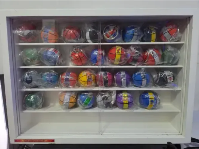 Coleção com 30 Mini Bolas chaveiro de Times da NBA - Completo