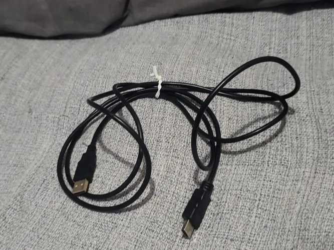 Cabo Adaptador HDMI Para USB Conectores Dourados Preto