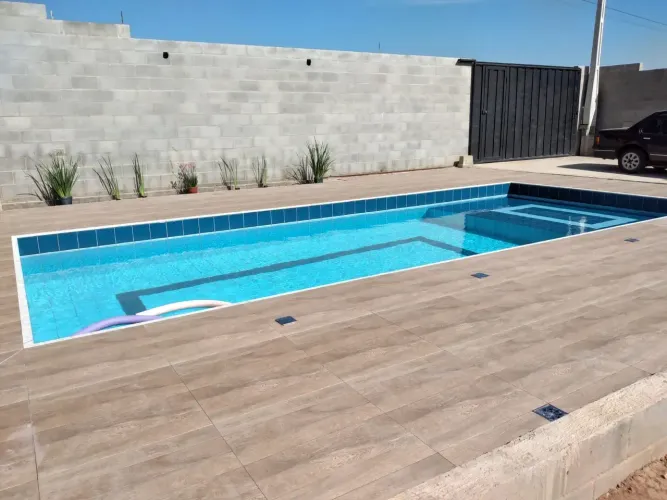 Troco por Casa , Chácara de 500m2 com piscina em Hortolândia - Sp