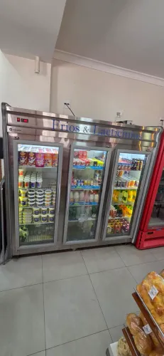 Freezer expositor 3 portas