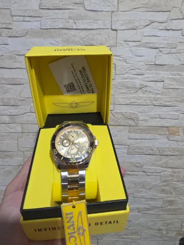 Relógio Invicta Pro Diver Stainless Steel 46mm - Prata/Dourado (Novo)