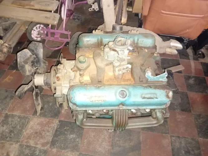 Motor 318 Dodge V8 novo.