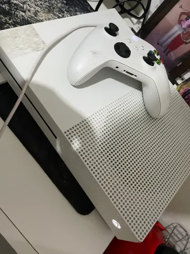 XBOX ONE S 1TB