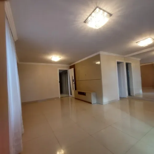 APARTAMENTO AMPLO NO CENTRO - CONFORTO, EXCLUSIVIDADE E LOCALIZAÇÃO PRIVILEGIADA