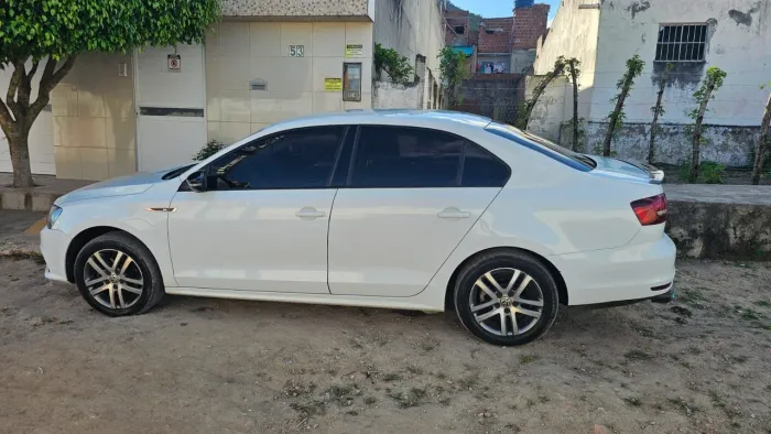 Volkswagen Jetta Comfortline 1.4 TSI 16V 4P Aut. 2016