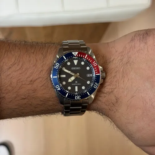 Seiko Prospex Solar Diver Pepsi