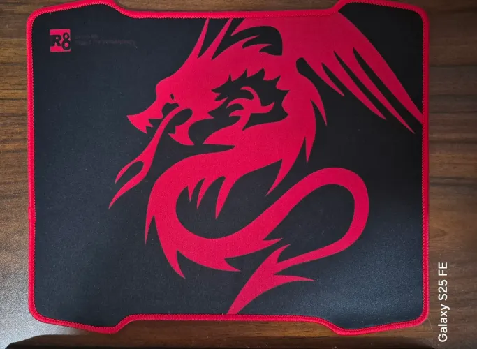 SUPER SMOOTH MOUSE PAD<br>M-01<br><br>SIZE<br><br>305×250MM