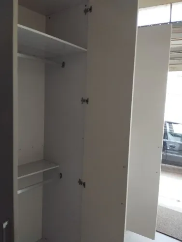 Guarda roupa de 4 portas