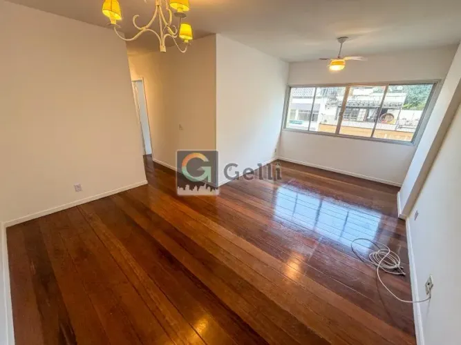 Apartamento- Petrópolis, Centro