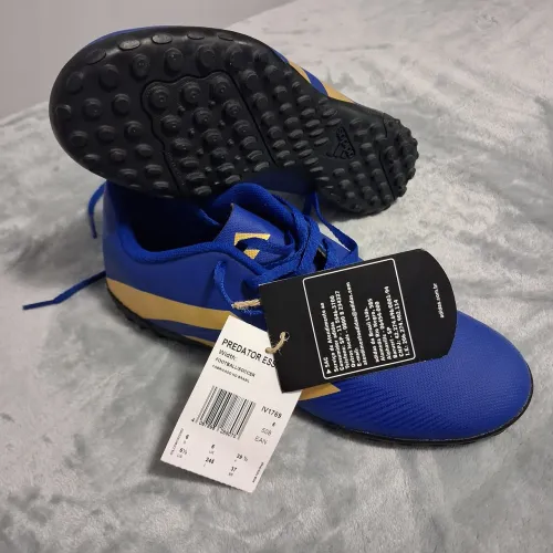 Chuteira Adidas Society