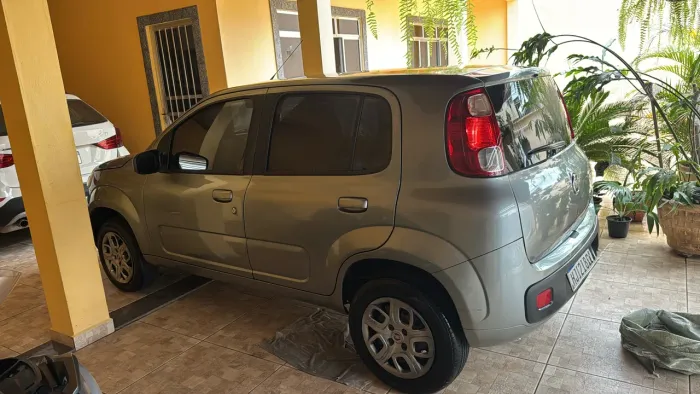Fiat Uno Vivace Celeb. 1.0 EVO F.flex 8V 5P 2012
