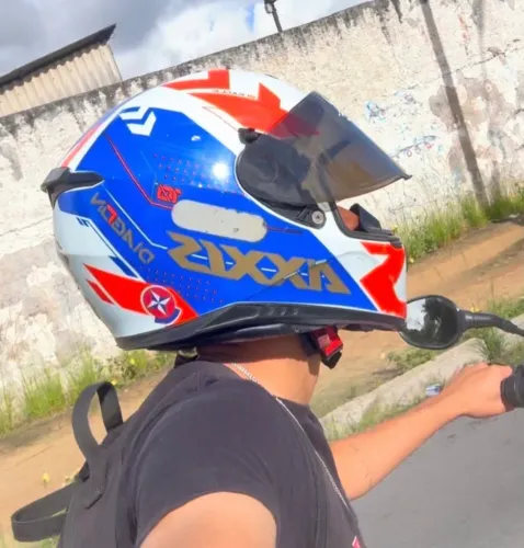 Capacete axxis