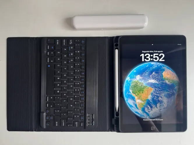 iPad 9a Geração Prata 64GB + Capa Teclado + Caneta Stylus