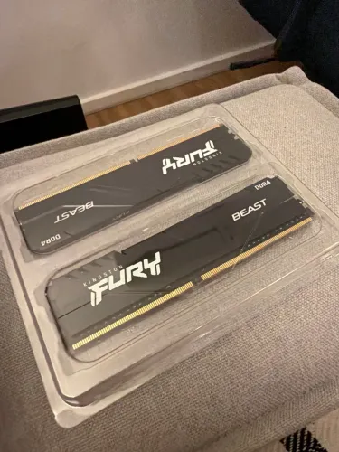 Memória DDR4 16GB (2x8GB) 3600MHz Kingston Fury Beast - kit dual channel