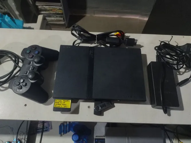 PLAYSTATION 2 SLIM