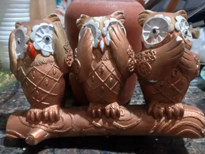 Trio de  corujas da sabedoria 