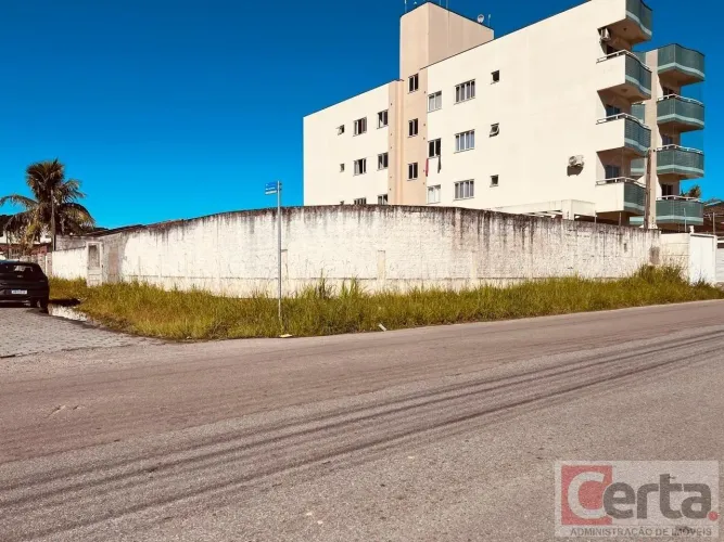 Terreno para Venda em Biguaçu, Rio Caveiras