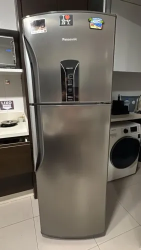Geladeira Panasonic com pequeno vazamento 