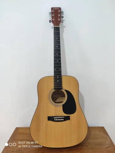 Violão Suzuki