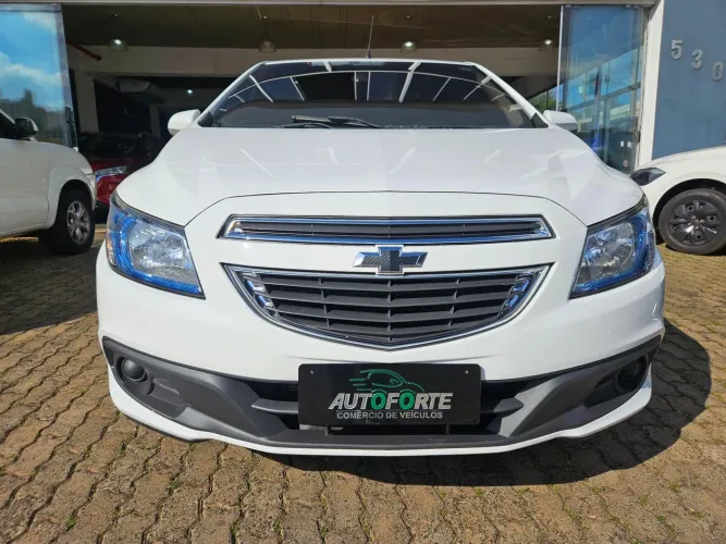Chevrolet Onix Hatch LT 1.4 8V Flex Mec. 4P 2015