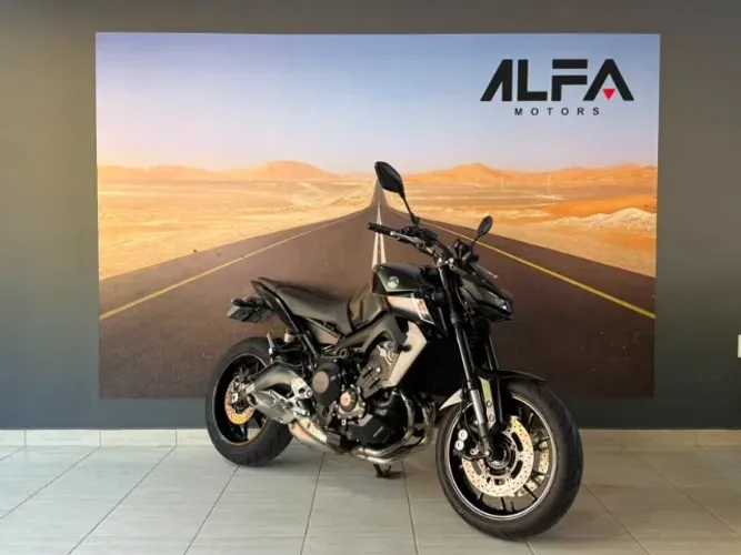 YAMAHA MT09 2023
