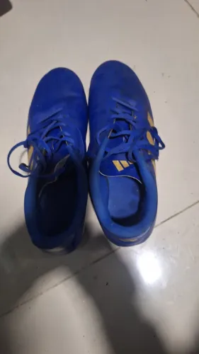 Chuteira Adidas